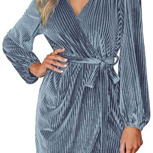 Simplee Apparel Long Sleeve Velvet Dress in Blue